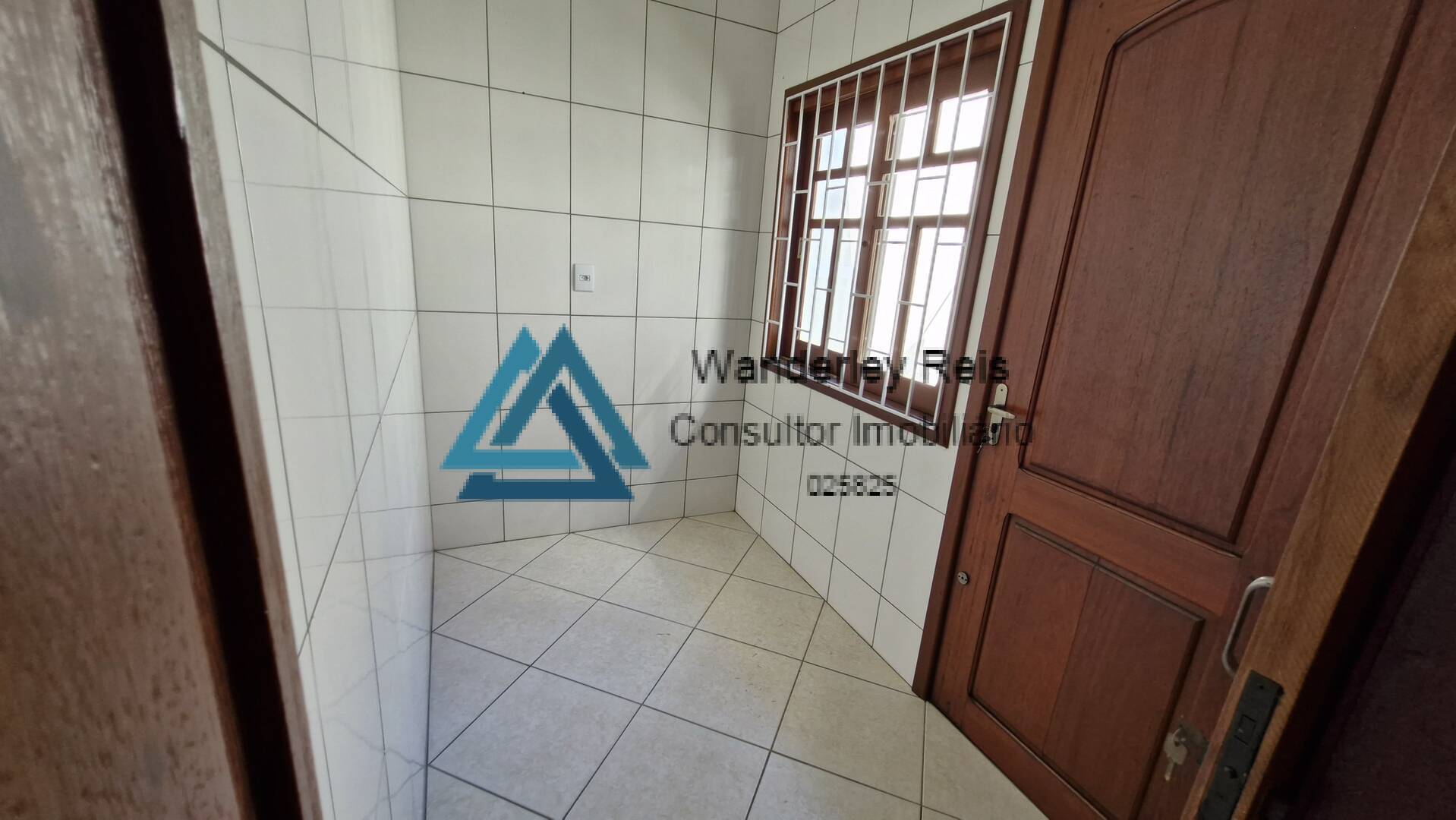 Casa à venda com 3 quartos, 240m² - Foto 17